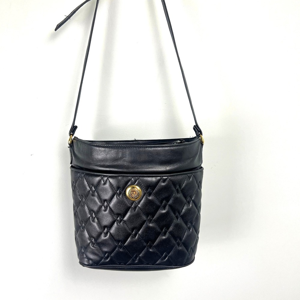 Vtg Jaclyn Smith  Black Quilted Genuine Leather Crossbody Bucket Bag Gold Crest